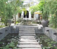 Doa Tien Garden Restaurant entrance